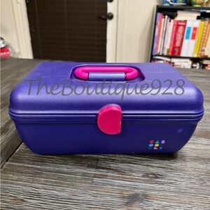 Vintage 2752 Caboodles Purple Pink Makeup Storage Travel Case